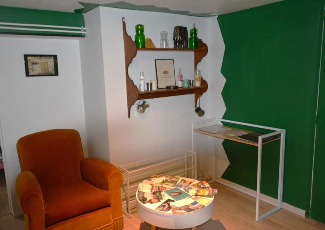 Le Vert Nomade Glomel Luaran gambar